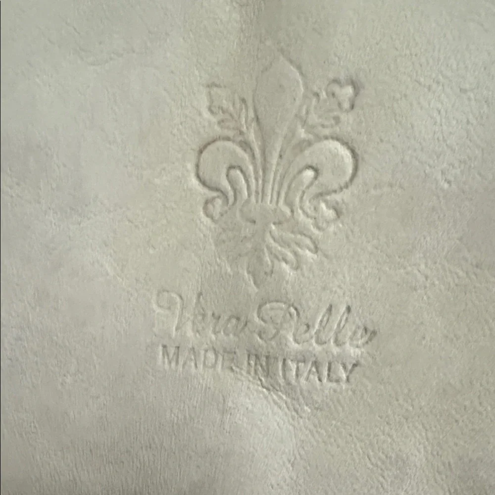VERA PELLE Cream Crossbody Bag - Picture 9 of 9